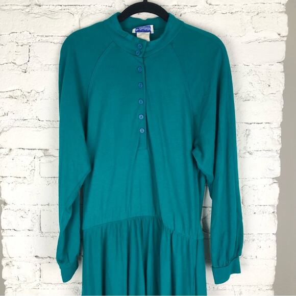 Vintage By Berkeley Maxi Dress - Picture 6 of 9